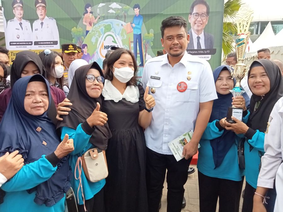 Bank Sampah Berkah Terima Penghargaan dari Walikota Medan
