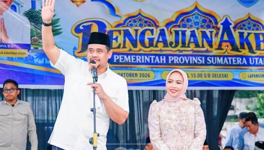 Bupati Labuhanbatu Hj. Maya didampingi Wabup H. Jamri Hadiri Pengajian Akbar Pemprov Sumut