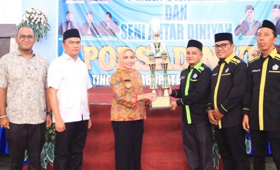 Bupati Labuhanbatu Maya Hasmita Resmi Menutup PORSADIN 2026