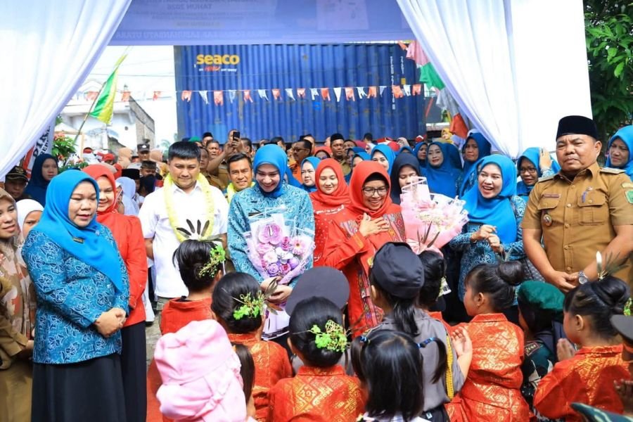 Bupati Labura  Hendriyanto Sitorus Sambut Tim Evaluasi Lomba Tertib Administrasi PKK Tingkat Provsu