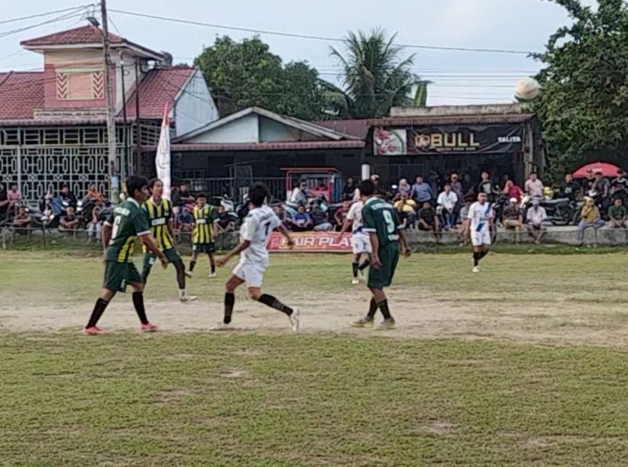 Drama Menit Akhir! Sadeeva Muda Tekuk Putra Kualuh 2-1 di Fase Grup H Piala Dedi Iskandar Cup 2025