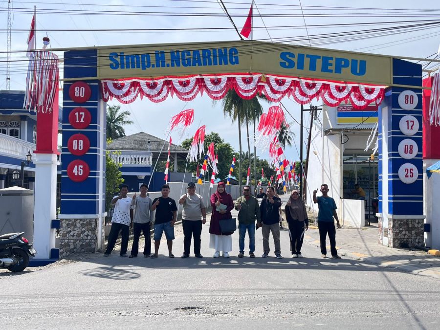 Dusun Simpang Selesai Juara Lomba Hias Gapura