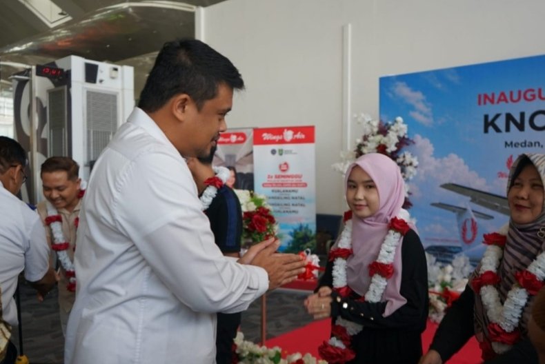 Resmikan Layanan Baru Rute KNO - Madina, Gubsu Bobby Nasution Lepas Sebanyak 43 Penumpang