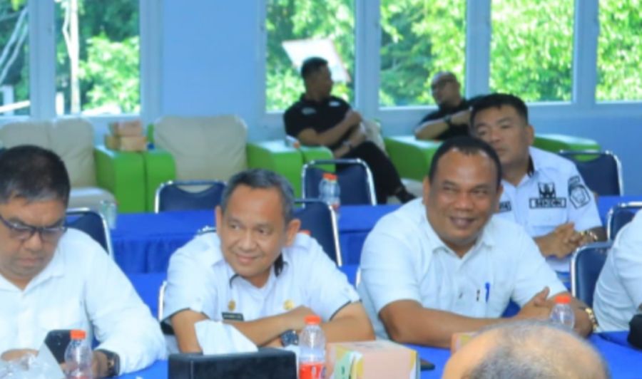 Kadis Disnakerin Dampingi Bupati Labura Rapat UCJ Bersama BPJS Sumbagut
