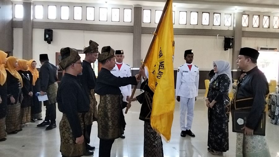 Kadis PPPA H. Dedi Aksaris Resmi Dilantik Sebagai Ketua PD MABMI Labura 2024-2029