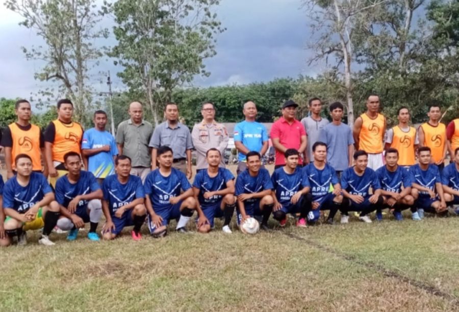 Kapolsek Aek Natas Hadiri Pembukaan Turnamen Sepak Bola Liga Persaudaraan PT Socfindo Aek Pamienke