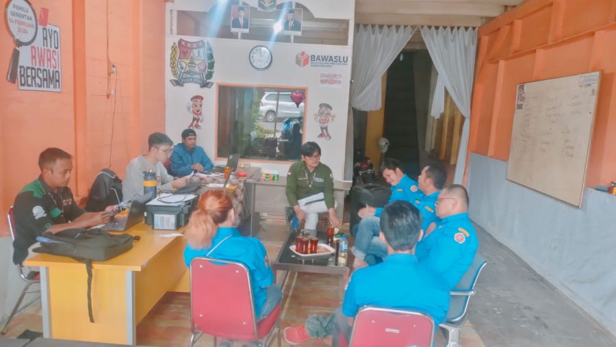 Karang Taruna Berastagi Silaturahmi ke Kantor Panwalu Kecamatan Berastagi