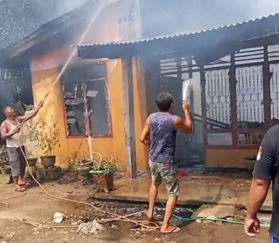 Kebakaran Hanguskan Rumah Warga di Aek Bange, Diduga Akibat Korsleting Listrik