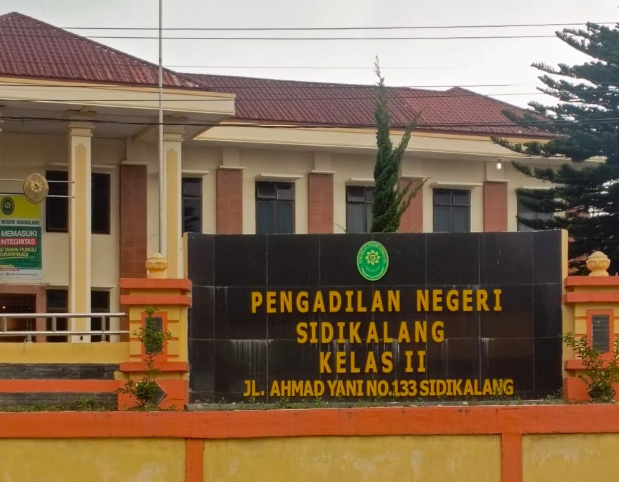 Sidang Ricuh di PN Sidikalang ! Pengacara Walk Out Usai Hakim Tolak Beri Salinan BAP