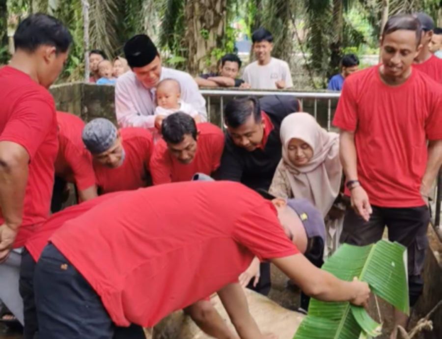 Meriahkan Idul Adha 1446 H, Pemdes Perk.Kanopan Ulu  Sembelih 8 Ekor Sapi 2 Ekor Kambing