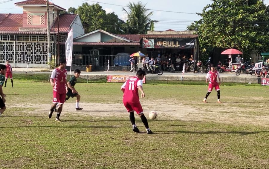 Mini Soccer Piala Dedi Iskandar: Pedampe Sibarani Unggul 3-0 atas Bina Putra Muda Fase Grup E