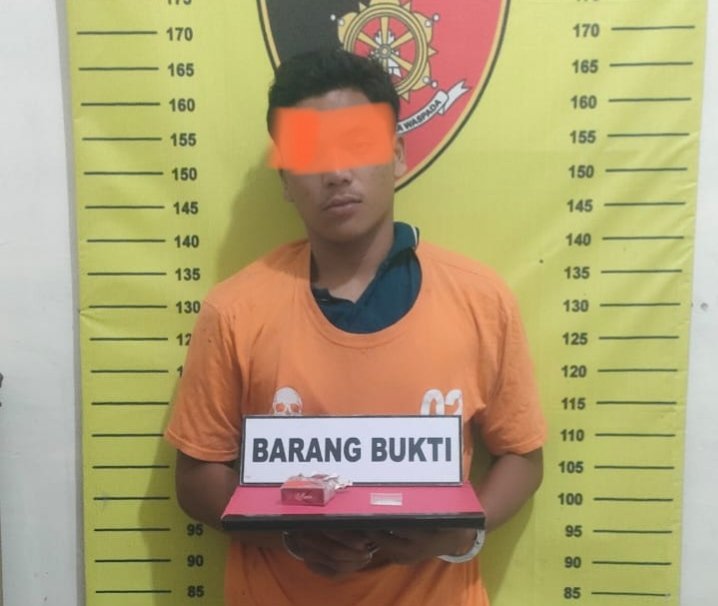 OPS ANTIK TOBA :  Pemuda 21 Tahun Nekat Lompat ke Sungai, Saat Diamankan Unit Reskrim Polsek Na IX X