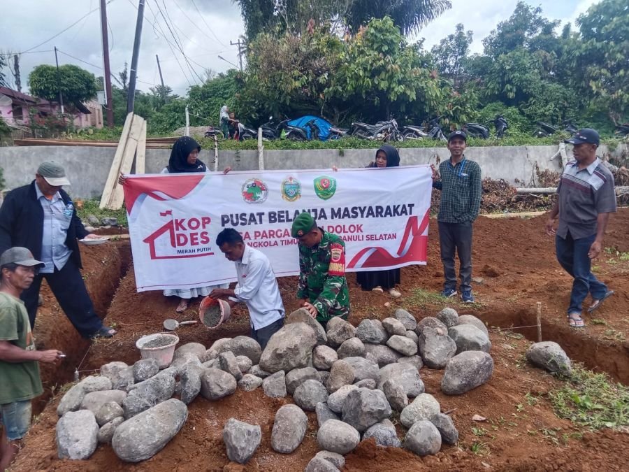 Peletakan Batu Pertama Pembangunan KMB Desa Pargarutan Dolok Terlaksana.
