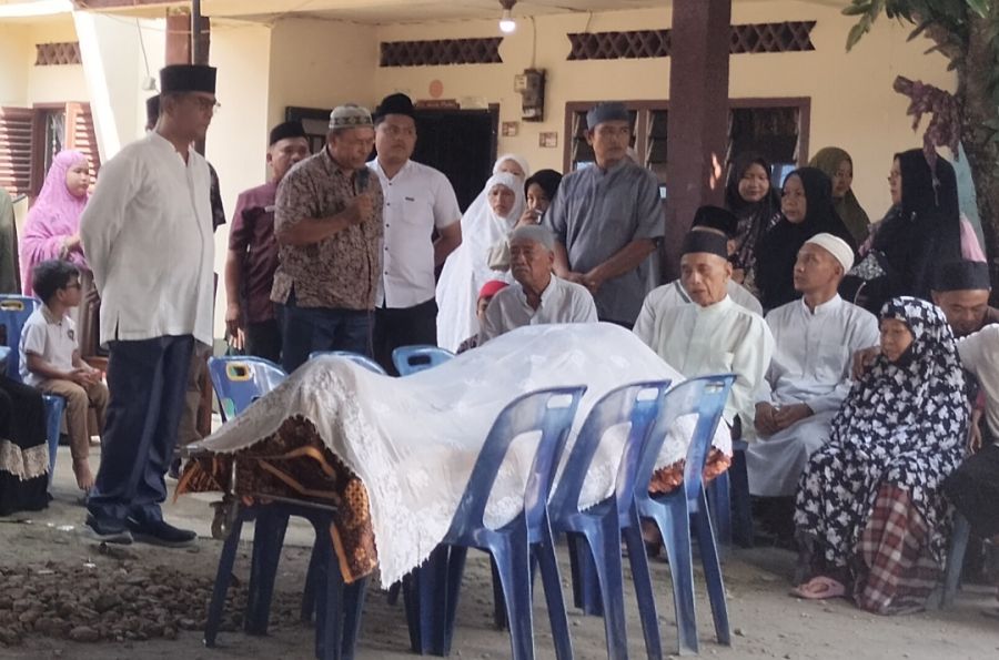 Penghormatan Terakhir, Pemkab Labura Laksanakan Upacara Usung Jenazah Tokoh Pemekaran Alm Kamil Pane