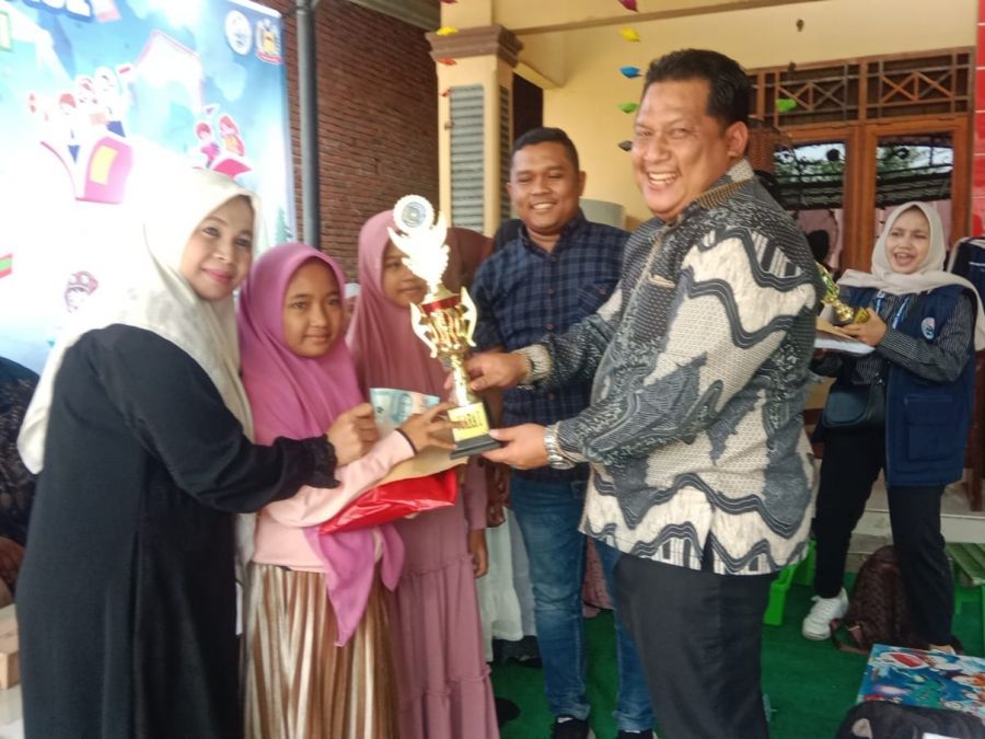 Perdana, Lomba Menulis Cerita Pelajar SD dan SMP Digelar di Desa Padang Brahrang