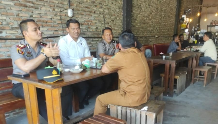 Perkuat Silaturahmi dengan Warga, Kapolsek Na IX-X Gelar Coffee Morning Bahas Kamtibmas