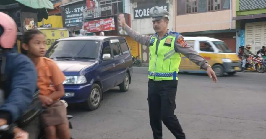 Polsekta Berastagi Wujudkan Kehadiran Polri Melalui Strong Point