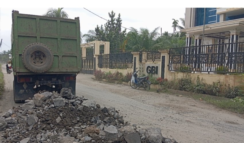 PT Grahadura Leidong Prima Perbaiki Jalan  di Dua Desa , Suka Rame dan Suka Rame Baru Program CSR