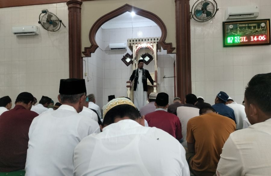 Ratusan Jama'ah Kampung 7 Laksanakan Sholat Idul Adha di Mesjid At-Taqwim