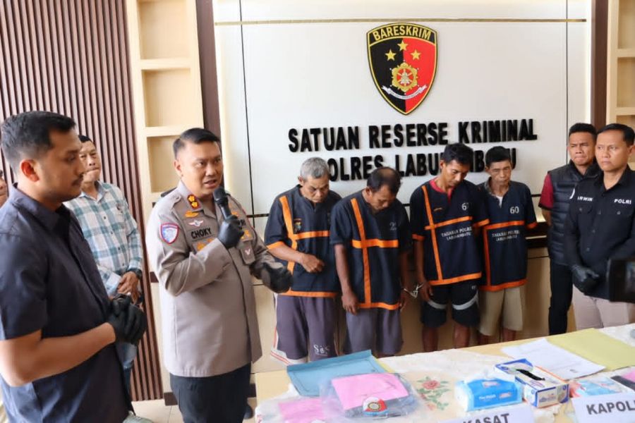 Sadis, Ayah Kandung Cabuli anak Sendiri Bersama Temannya,Kini  Keempat Pelaku Telah Diamankan Polisi