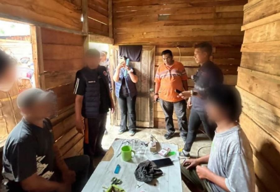 Satresnarkoba Polres Toba Gerebek Gubuk Diduga Lokasi Peredaran Narkoba, Dua Pria Diamankan