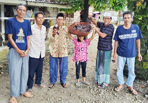 Sungai Tercemar, Paguyuban Nelayan Muara Batang Toru “Menangis”