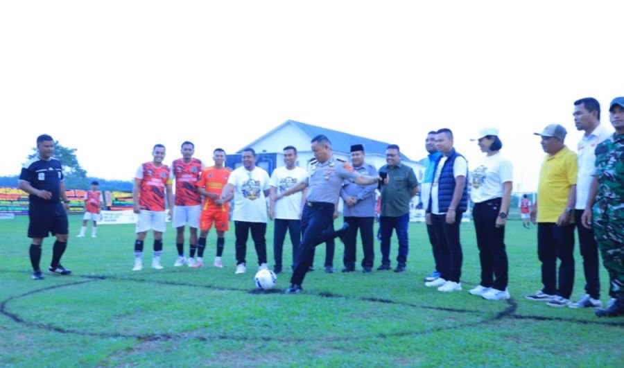 Turnamen Mini Soccer KNPI Labura Perebutkan Piala Kapolres Labuhanbatu Resmi Dibuka