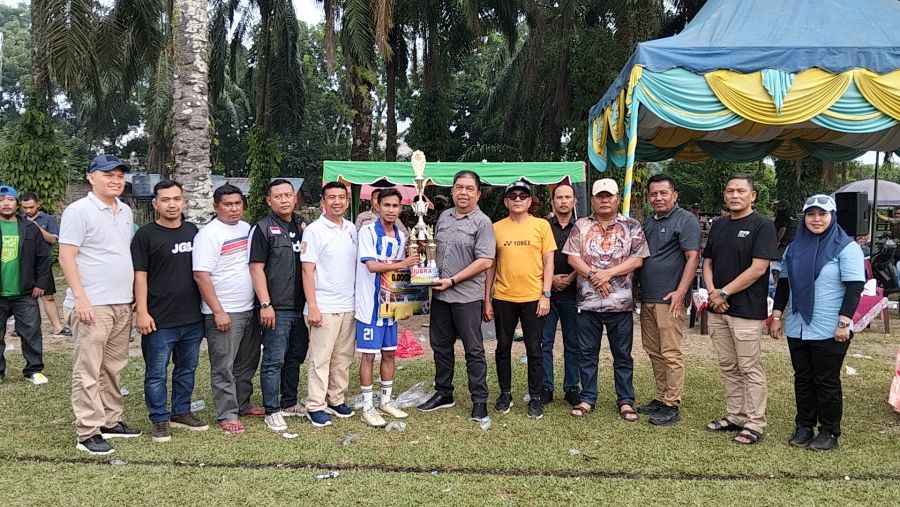 Turnamen Mini Soccer Tri Novi Sitorus Cup I Resmi Ditutup, Pemkab Labura Apresiasi Panitia