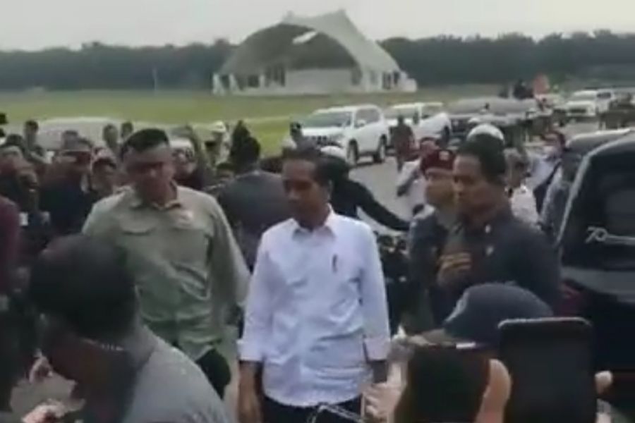 Viral Jalan Rusak Dimedsos, Presiden RI Jokowi Sidak Ke Kabupaten Labura