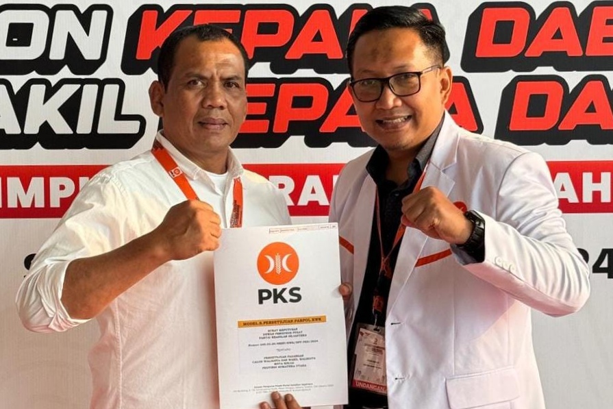 Zainuddin-Hendro Terima Formulir B.1-KWK DPP PKS 