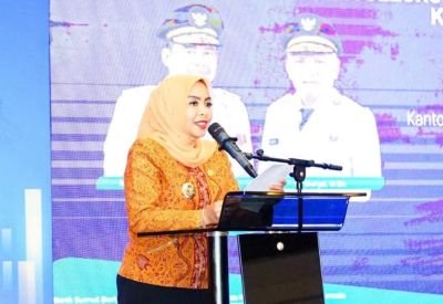 bupati-labuhanbatu-hj-maya-hasmita-hadiri-bimtek-cms-di-kantor-pusat-pt-bank-sumut