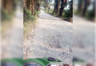 jalan-desa-penggalangan-rusak-parah-warga-minta-perbaikan