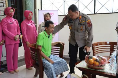 Kapolres Labuhanbatu AKBP Anhar Arlia Melaksanakan Anjangsana Kepada TNI-POLRI