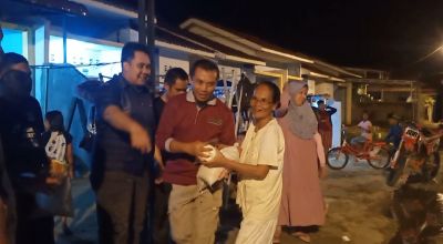 PT Socfindo Aek Loba Salurkan Bantuan Korban Banjir Di Desa Ledong Timur