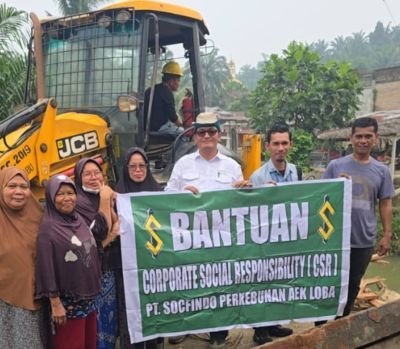 pt-socfindo-kebun-aek-loba-lakukan-perbaikan-jalan-masyarakat-berikan-apresiasi