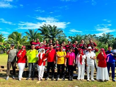 Sambut HUT RI ke-81, Babinsa Koramil 01/Bangko Hadiri Senam Sehat Massal di Batu Hampar