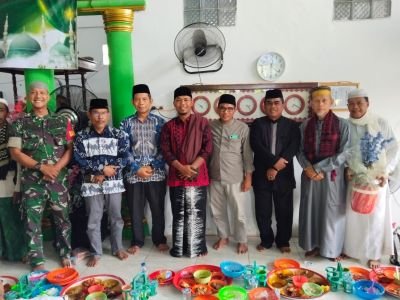 Sertu Johansah Hadiri Peringatan Maulid Nabi Muhammad SAW 1448 H di Masjid Nurul Wathan Desa Sanglar